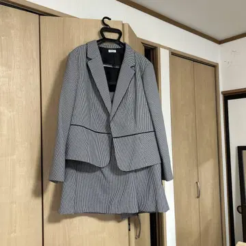 체크 무늬 자켓과 스커트 셋업 23호
