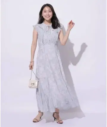 아푸와이저 리셰 시어 플라워 프린트 원피스