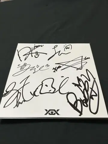iKON 친필 사인 색지 타워 레코드 공식 사인회
