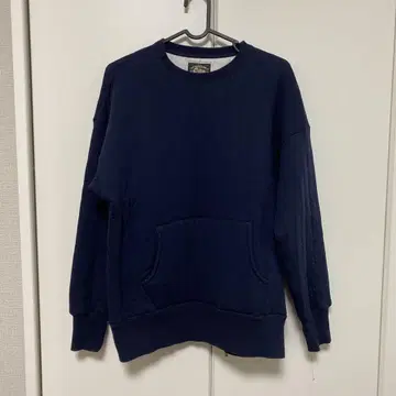 THE REAL McCOY'S 네이비 퀼팅 맨투맨