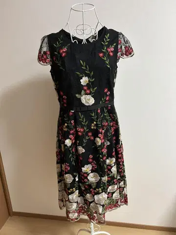 Rose Tiara ( 로즈 티아라 ) 원피스