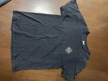 NATUREBACKS 그래픽 티셔츠 블랙