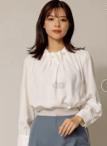 Tonal 펄 장식 블라우스