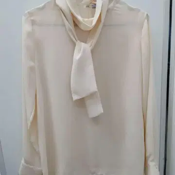 Theory Luxe 리본 포함 크림색 긴팔 블라우스