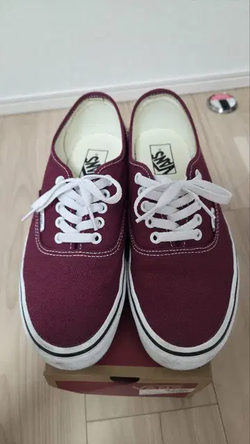 VANS 오센틱 버건디 26.5cm