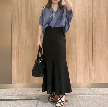 루니 볼륨 셔츠 스키퍼 풀오버 색스 블루 블라우스