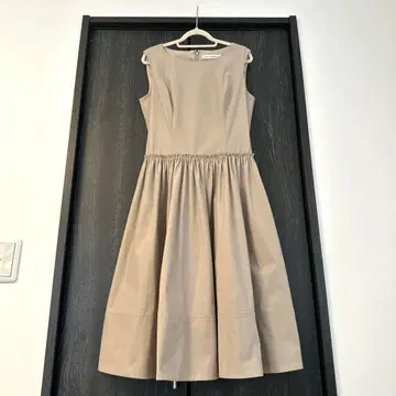 M-premier BLACK 슬리브리스 원피스 베이지 36 일본제