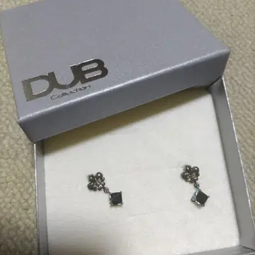 DUB Collection 꽃 디자인 귀걸이