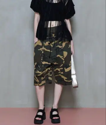 maisonspecial 2WAY 더블 허리 CAMO 커브 하프 팬츠