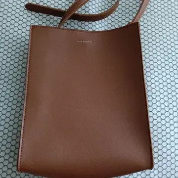 THE SHOP TK 숄더백 브라운