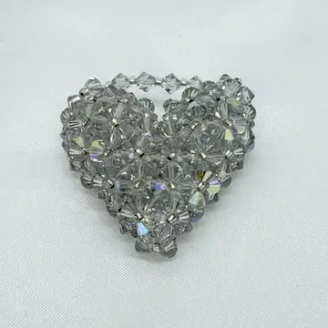 비즈 펜던트 탑