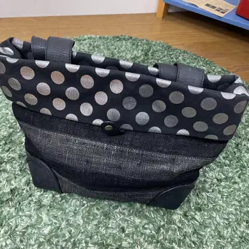 인터스테이플 도트 무늬 천과 가죽 콤비 백