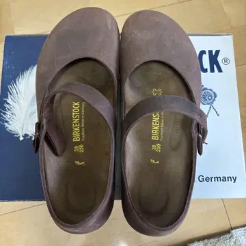 BIRKENSTOCK 브라운 사보 샌들
