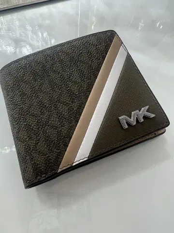 Michael Kors 접이식 지갑 올리브 그린