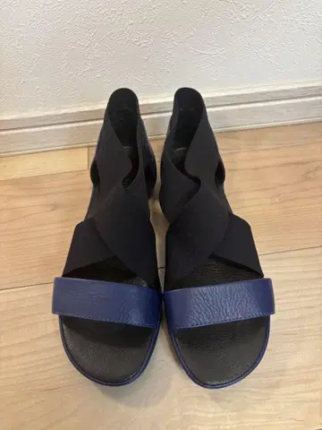 캠퍼 네이비 샌들 23.5cm