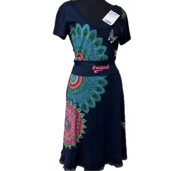 신상품 미사용 택 포함 Desigual 데시구알 원피스
