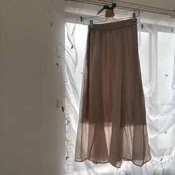 핑크 쉬폰 플레어 스커트