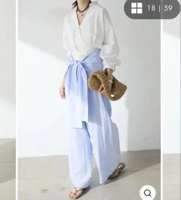 화이트와 스카이블루 랩 스타일 셋업
