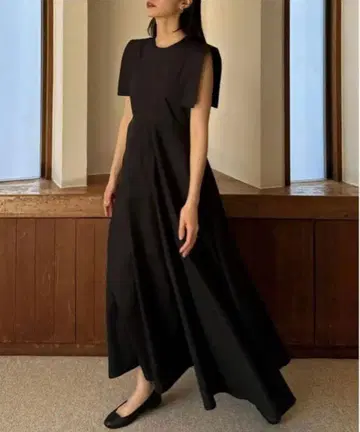 CLANE SQUARE SLEEVE ONE PIECE 롱 원피스