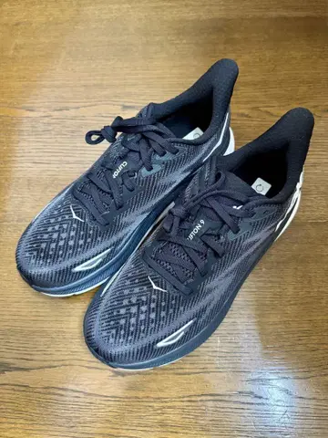 호카 클리프톤 9 블랙 26.5cm 2E 와이드