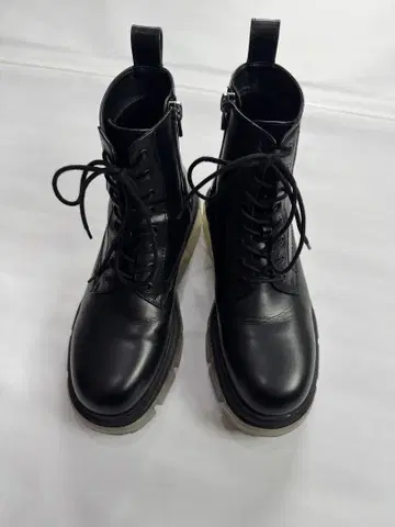 자라 사이드 지퍼 부츠 8홀
