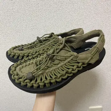 KEEN 샌들