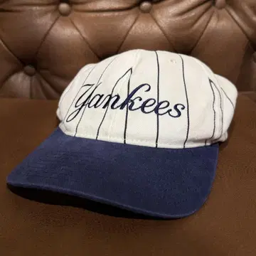 Yankees 스트라이프 90s 캡