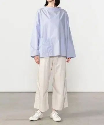 모크넥 블라우스 오르치발