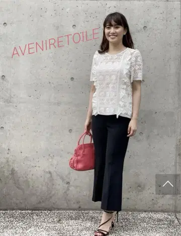 AVENIRETOILE 아베닐 에투알 케미컬 레이스 프릴 블라우스