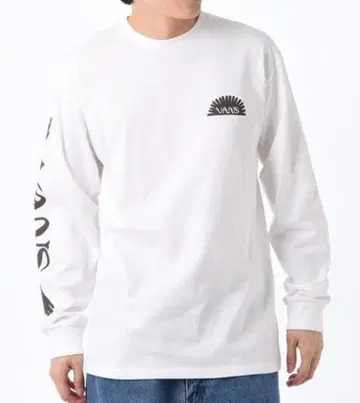 새상품 VANS x DAKOTA ROCHE 긴팔 티셔츠