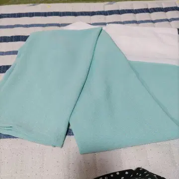 대중 연극, 일본 무용. 연두색 허리띠,