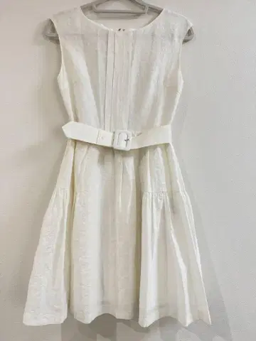 Jill Stuart 벨트 포함 화이트 원피스