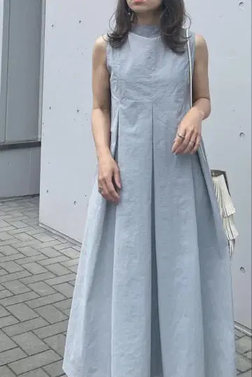 보틀넥 슬리브리스 롱 원피스 더스티 블루 F