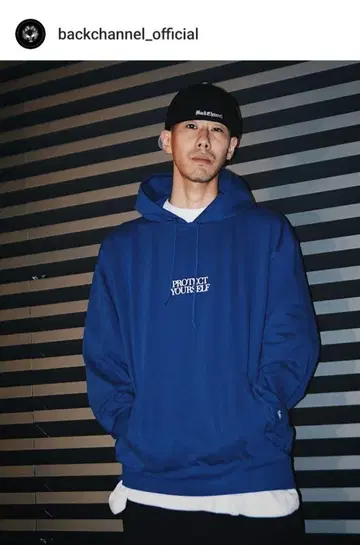 백 채널 백 채널 후드티