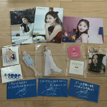 TWICE 쯔위 랜트 굿즈 묶음 판매
