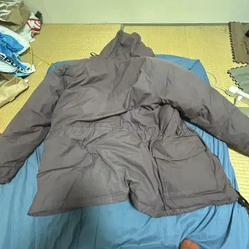 Eddie Bauer 다운 자켓