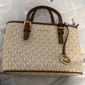 마이클코어스 MICHEAL KORS 백 화이트