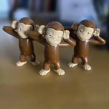 오자루의 조지 피규어 3종 세트