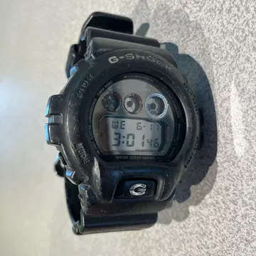 G-SHOCK DW-6900 블랙 디지털 시계