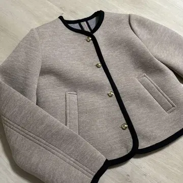 자라 파이핑 디테일 숏 자켓