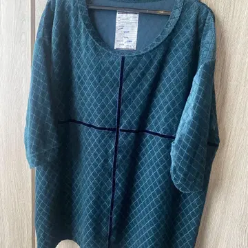 SHAREET 다크 그린 반팔 티셔츠