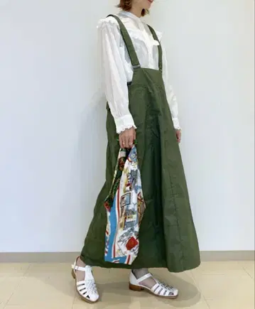 MOHI 구르카 샌들 화이트