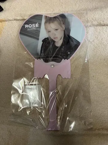 BLACKPINK 투어 굿즈 ROSE 하트 모양 부채 핑크