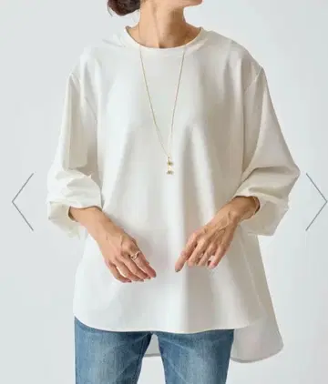 BEARDSLEY 비어즐리 T 블라우스