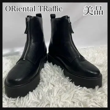 [새상품급] ORiental TRaffic 블랙 통굽 숏부츠