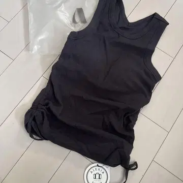 미사용 새상품 ALEXIA STAM 차콜 탱크탑