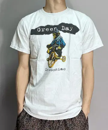 그린 데이 티셔츠 화이트 피그먼트 밴딩 락 Green Day