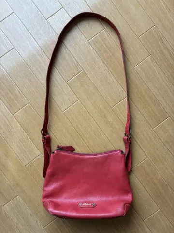 Dakota 빨간색 가죽 숄더백