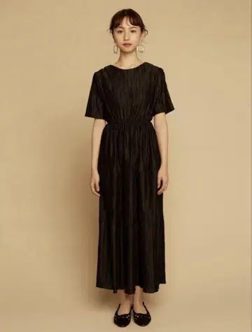 RANDEBOO natural dress 반팔 원피스 블랙 초기