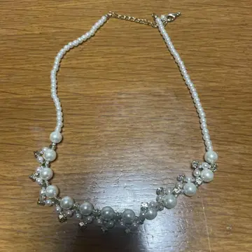 펄과 크리스탈 목걸이
